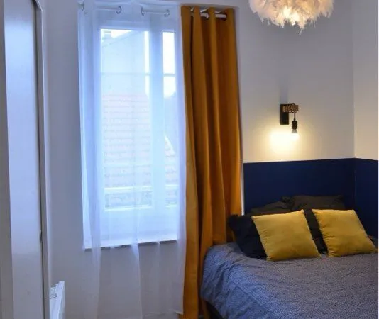 Appartement T2 arpajon place du marché