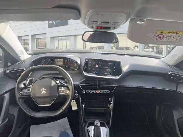 Peugeot 2008 puretech 130 s&amp;s eat8 — photo 8