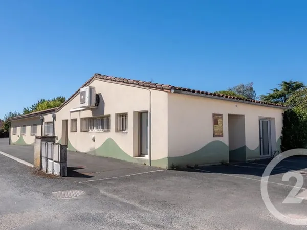 Local professionnel 183 m²