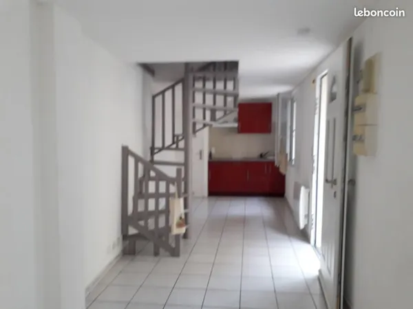 Claira loue f2 avec garage
