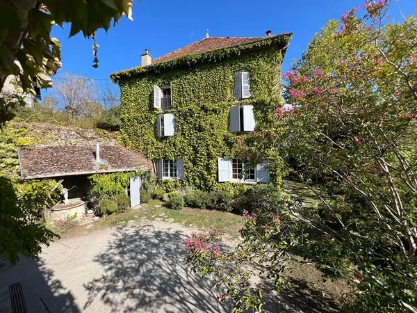 DEMEURE DE PRESTIGE de 291 m²