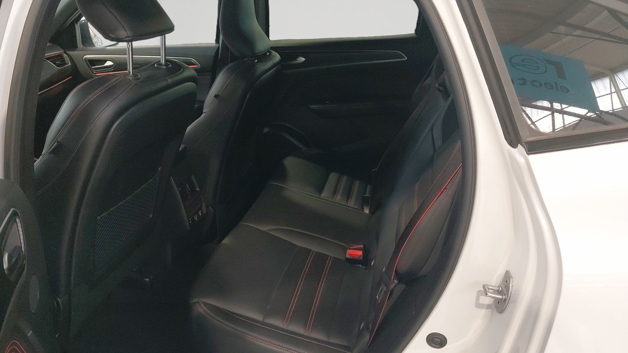 Renault Arkana mild hybrid 160 EDC FAP - 22 — photo 12