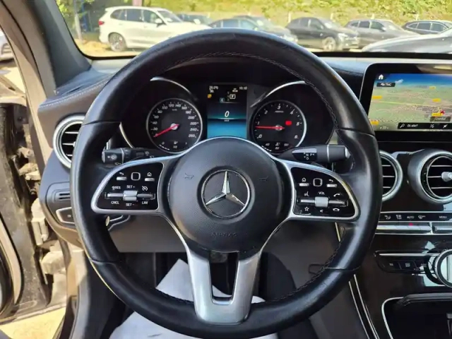 Mercedes Glc 200 d 9g-tronic — photo 18
