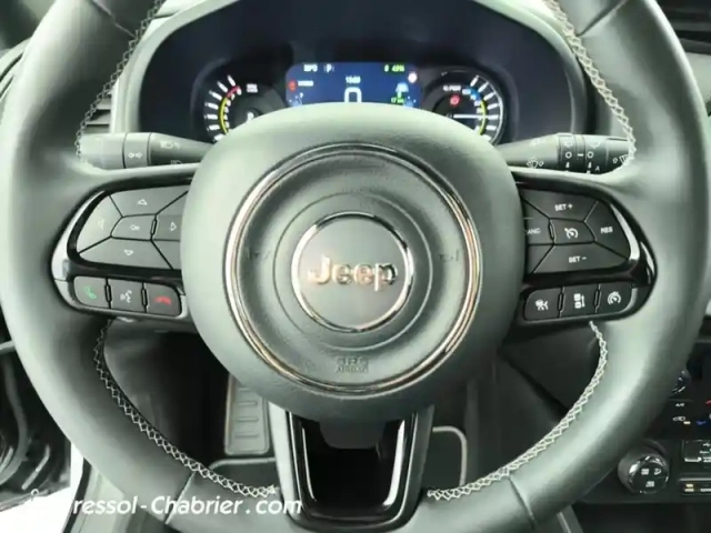 Jeep Renegade 1.3 turbo t4 190 ch phev at6 4xe eawd 80th anniversary — photo 16
