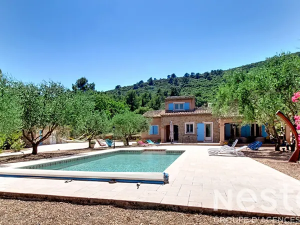 A VENDRE ! Propriété de charme 4 chambres - Plus de 7000m2 de terrain au CANNET-DES-MAURES