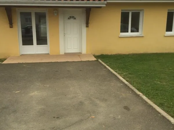Maison d'habitation à louer