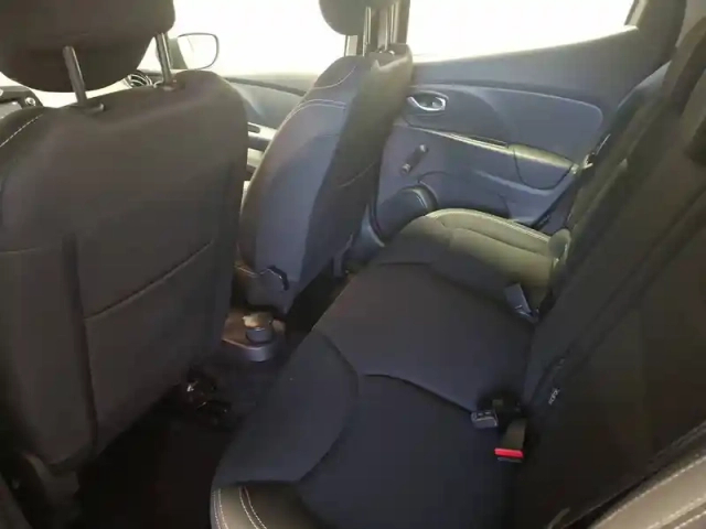 Renault Clio dci 90 e6c — photo 25