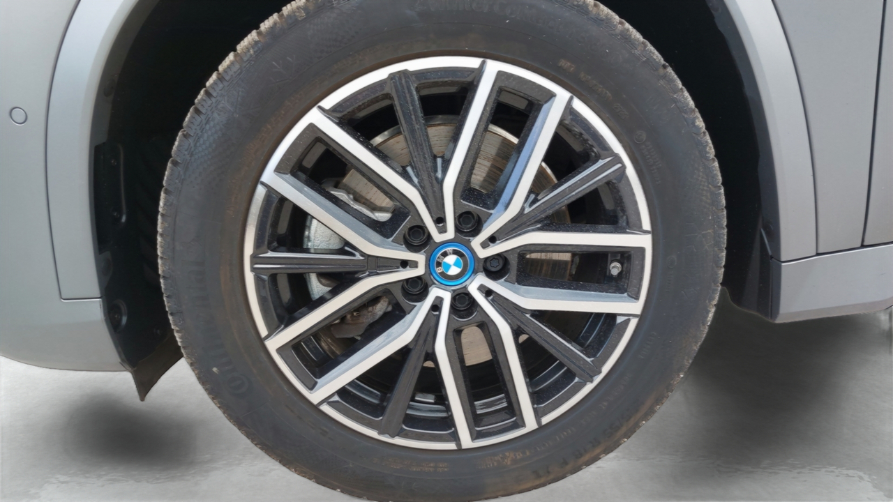 BMW X1 xDrive 30e 326ch DKG7 — photo 14