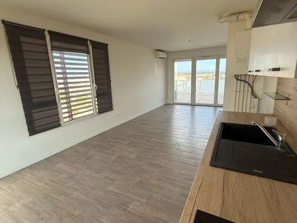Grand T2 de 55m2 avec terrasse de 18m2