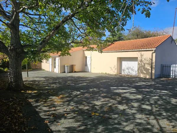 La Garnache - Maison 2 chambres a renover