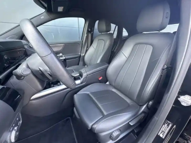 Mercedes Gla 200 d progressive line — photo 16