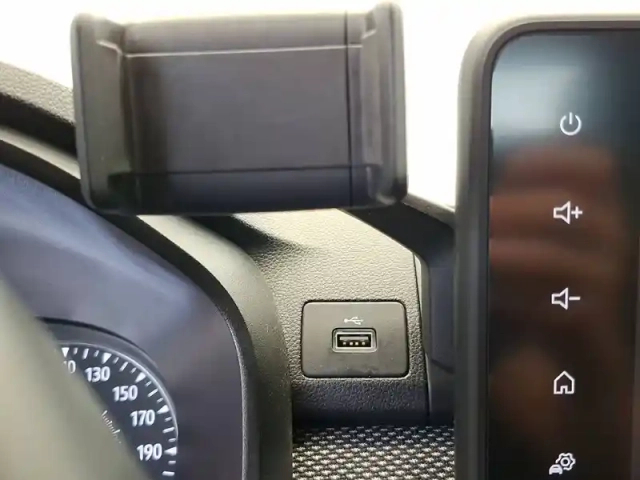 Dacia Sandero eco-g 100 — photo 29