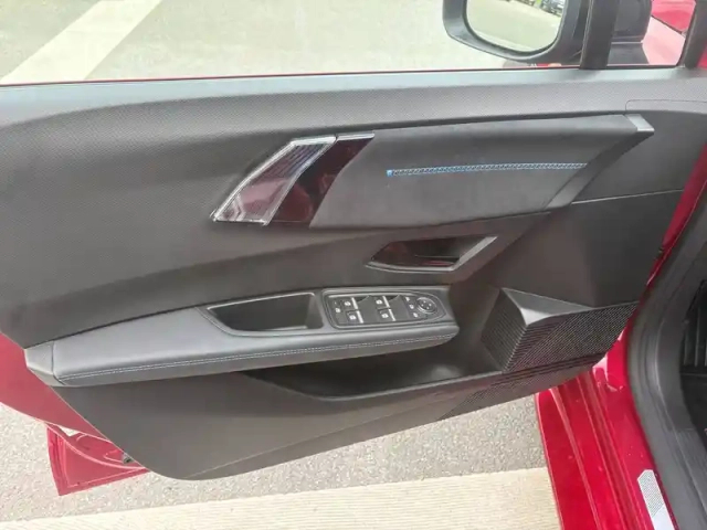 Renault Clio tce 115 ch edc — photo 11