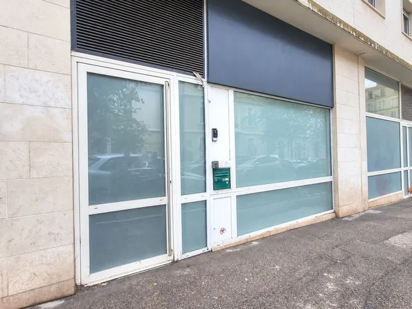 À VENDRE - MURS COMMERCIAUX / PROFESSIONNELS - 42,30 m² - MARSEILLE 2e François Leca