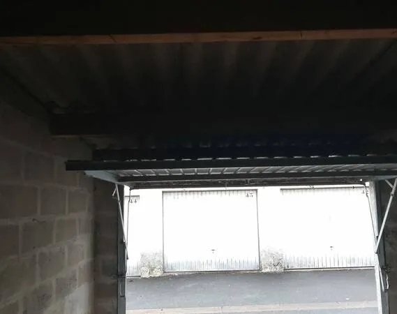 Garage/Parking