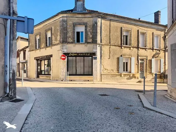 Immeuble 8 pièces 84 m²