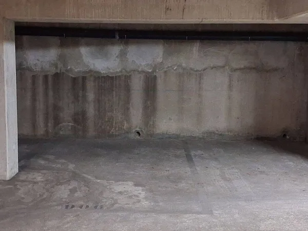 Parking 12 m²