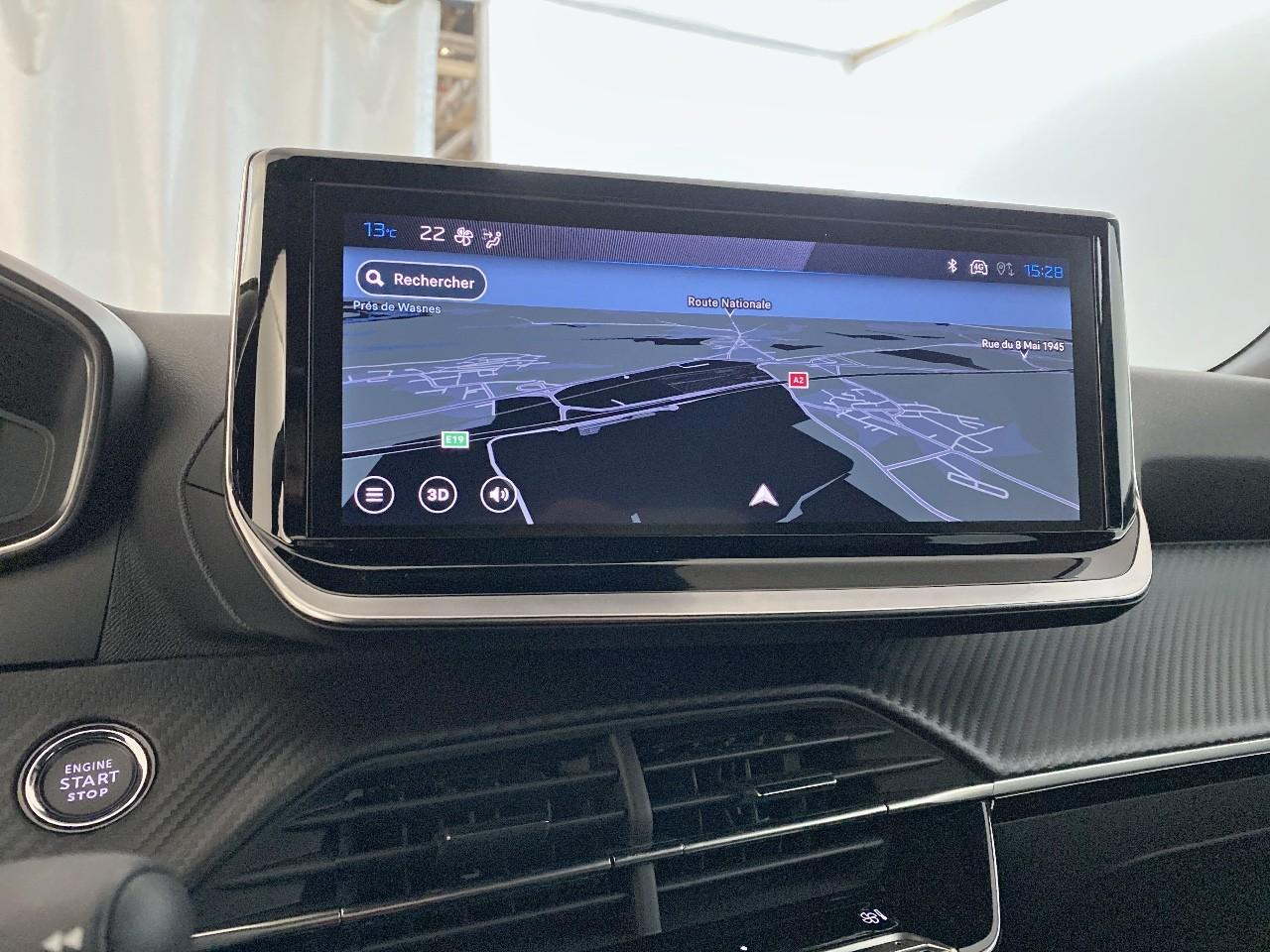 Peugeot 2008 hybrid 145 ch e-dcs6 allure — photo 16