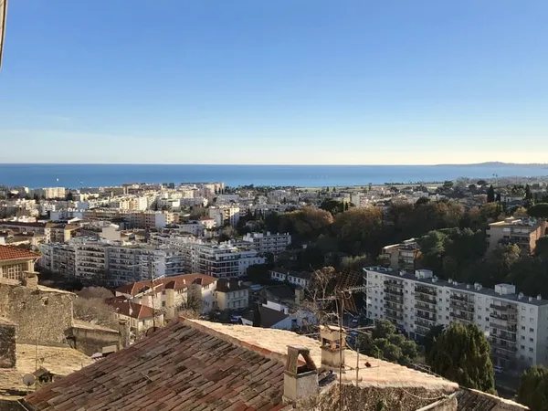 HAUT DE CAGNES dernier étage duplex 3 pièces