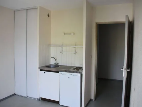 Studio 1 pièce 18 m²