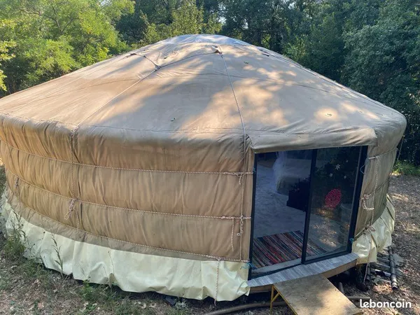 Yourte traditionnel mongole 50 m2