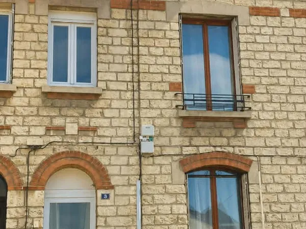 Belle maison de ville - bien entretenue - Jardin