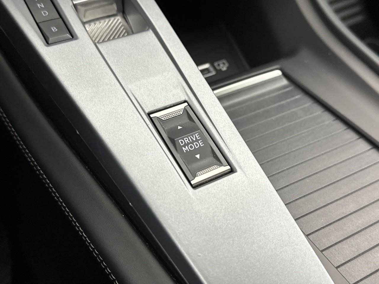 Peugeot 308 phev 180 e-eat8 allure pack — photo 29