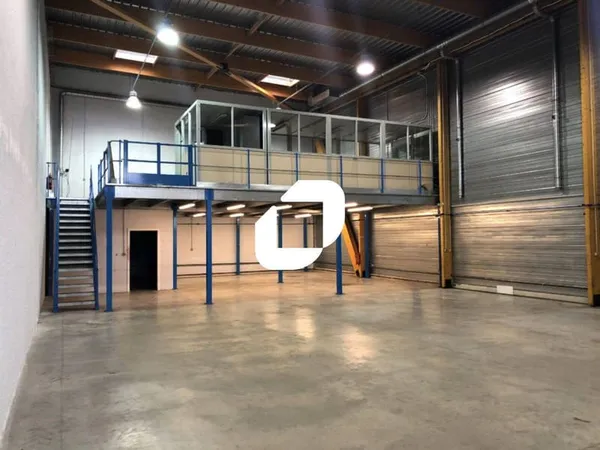 Local d'activité 519 m²