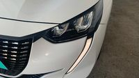 Peugeot 208 1.2 PureTech 100ch S&S Allure EAT8 — photo 17
