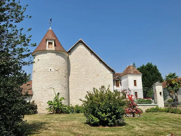 Maison 12 pièces 275 m²