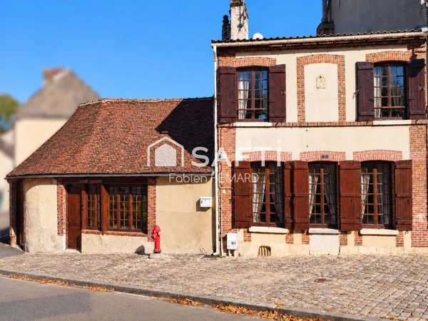 MAISON DE CARACTERE AU COEUR DE SEZANNE