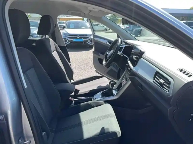 Volkswagen T-Roc 1.5 tsi evo 150 start/stop dsg7 — photo 21