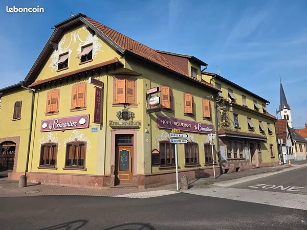 Kaltenhouse : local commercial / ancien restaurant, 190 m² en rez-de-chaussée + 80 m² de caves, 3 pl