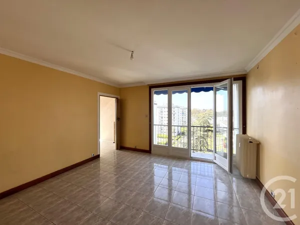 Appartement 4 pièces 77 m²