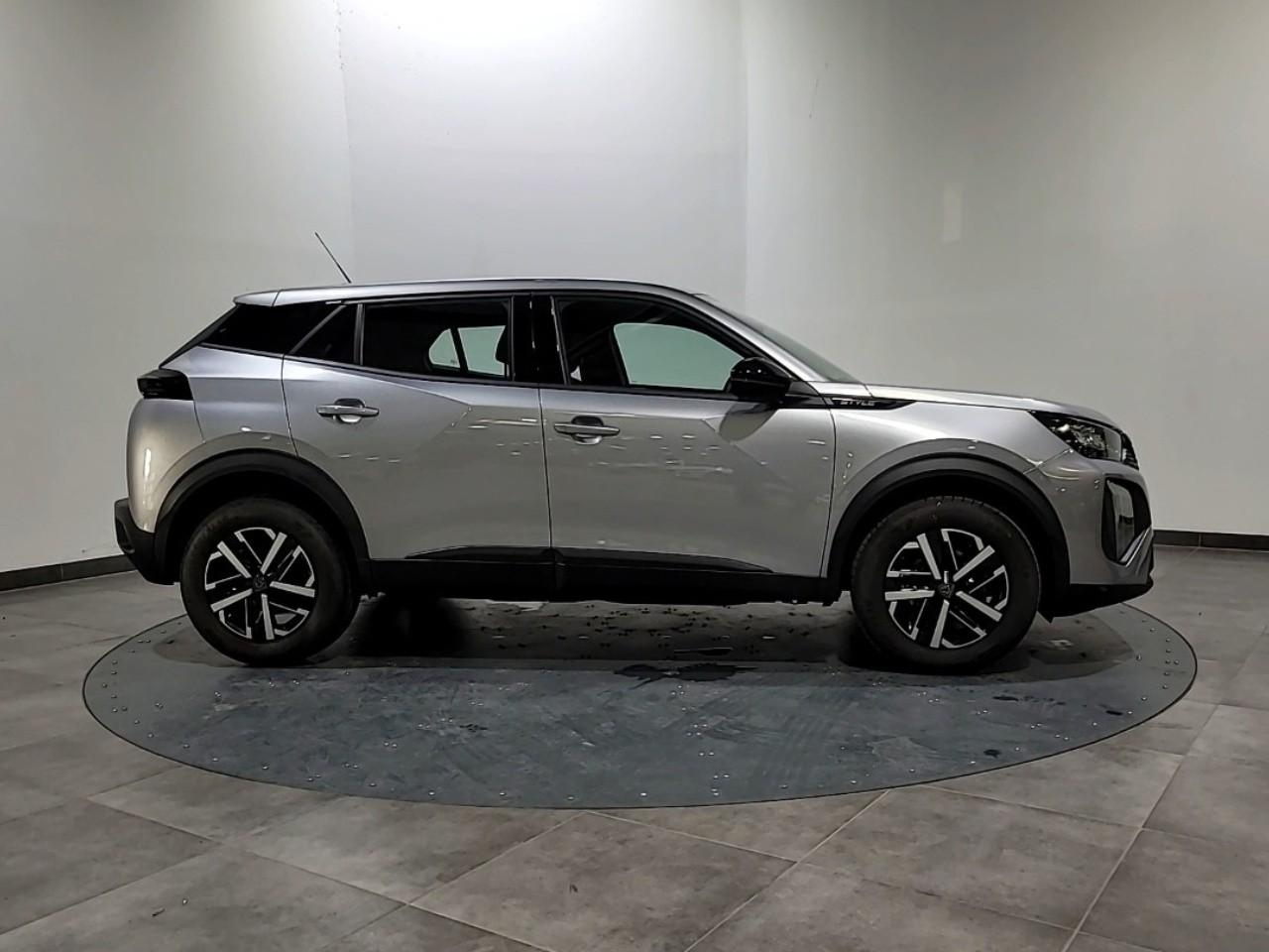 Peugeot 2008 100 s&s bvm6 style — photo 6