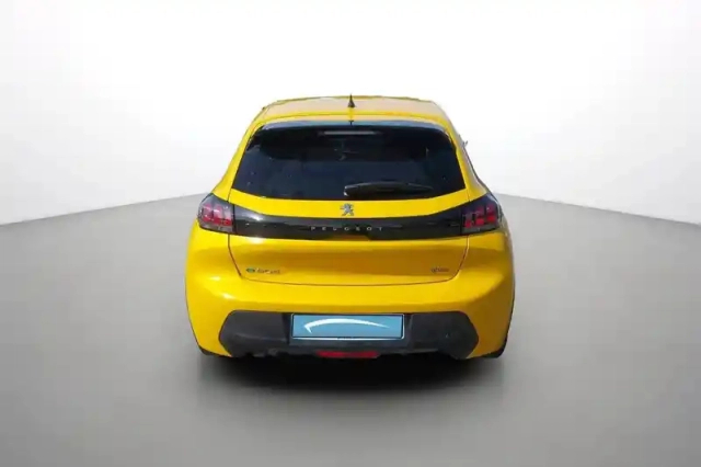 Peugeot 208 electrique 50 kwh 136ch — photo 5
