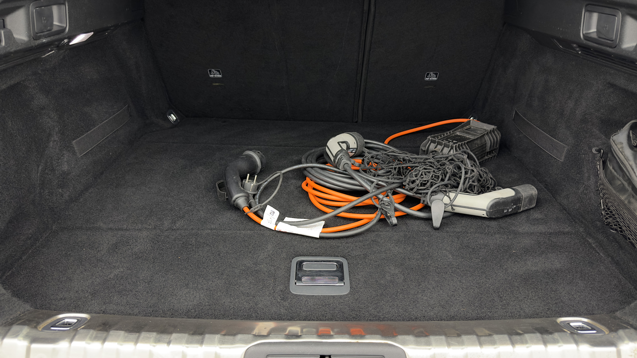 Peugeot 508 SW Hybrid 225 e-EAT8 — photo 37