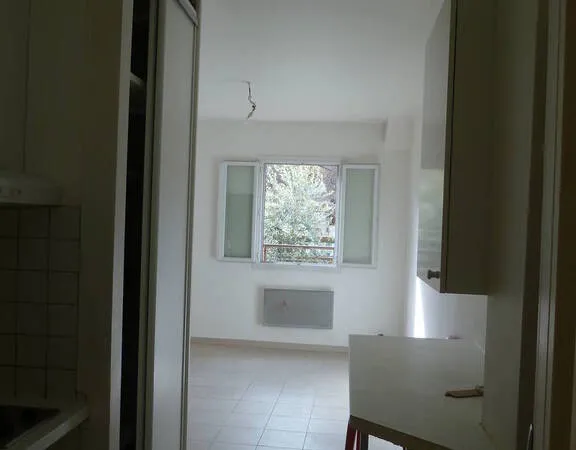 Studio 1 pièce 18 m²