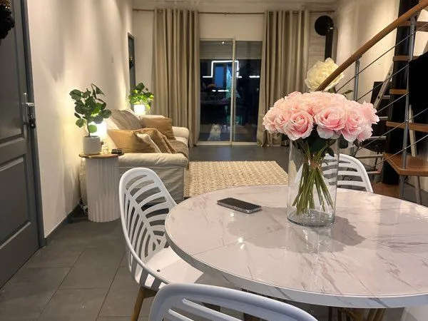 Maison familiale rénovée - Toiture refaite en 2020 - DPE C - 4 chambres + bureau - Seul crépi extéri