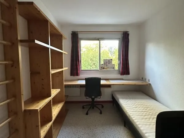 Studio 1 pièce 9 m²