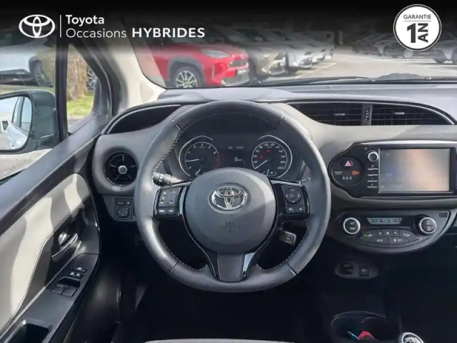 Toyota Yaris 70 vvt-i ultimate 5p — photo 9