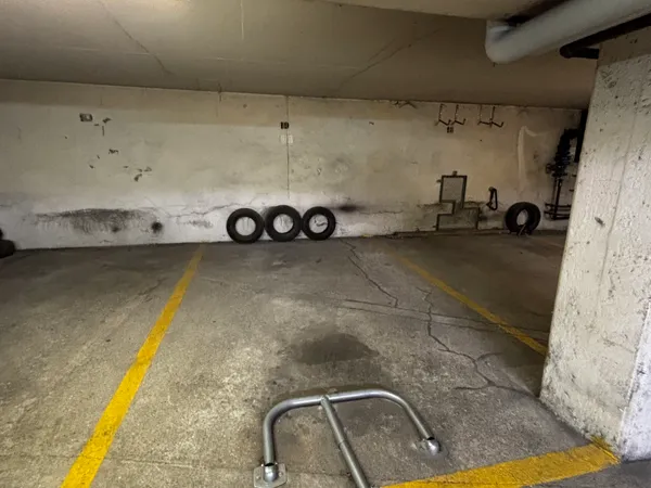 Loue parking - 13m²