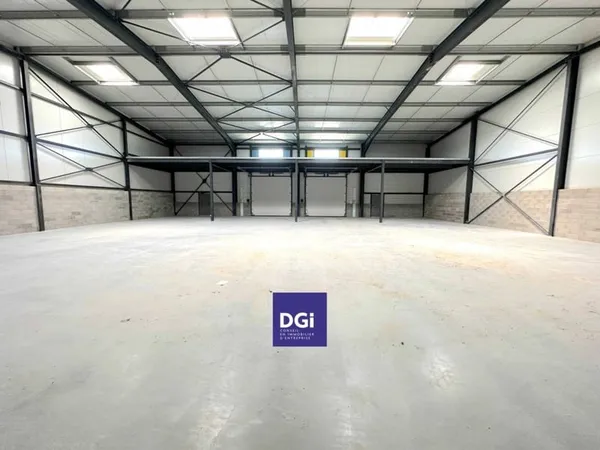 Local d'activité 620 m²