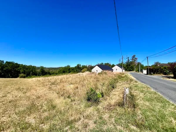 Terrain 1663 m²