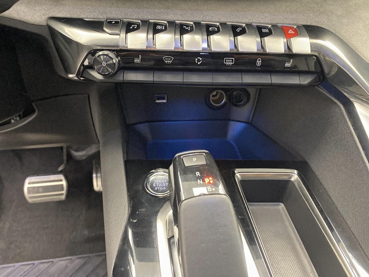 Peugeot 3008 hybrid 225 e-eat8 gt pack — photo 15