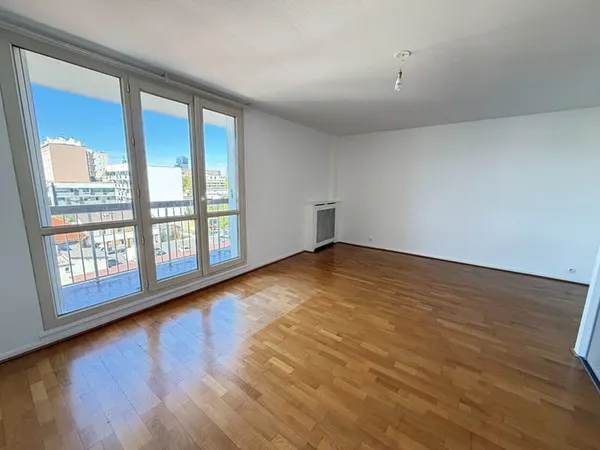 Studio - Ivry Sur Seine - 37.07 m2 - Parking