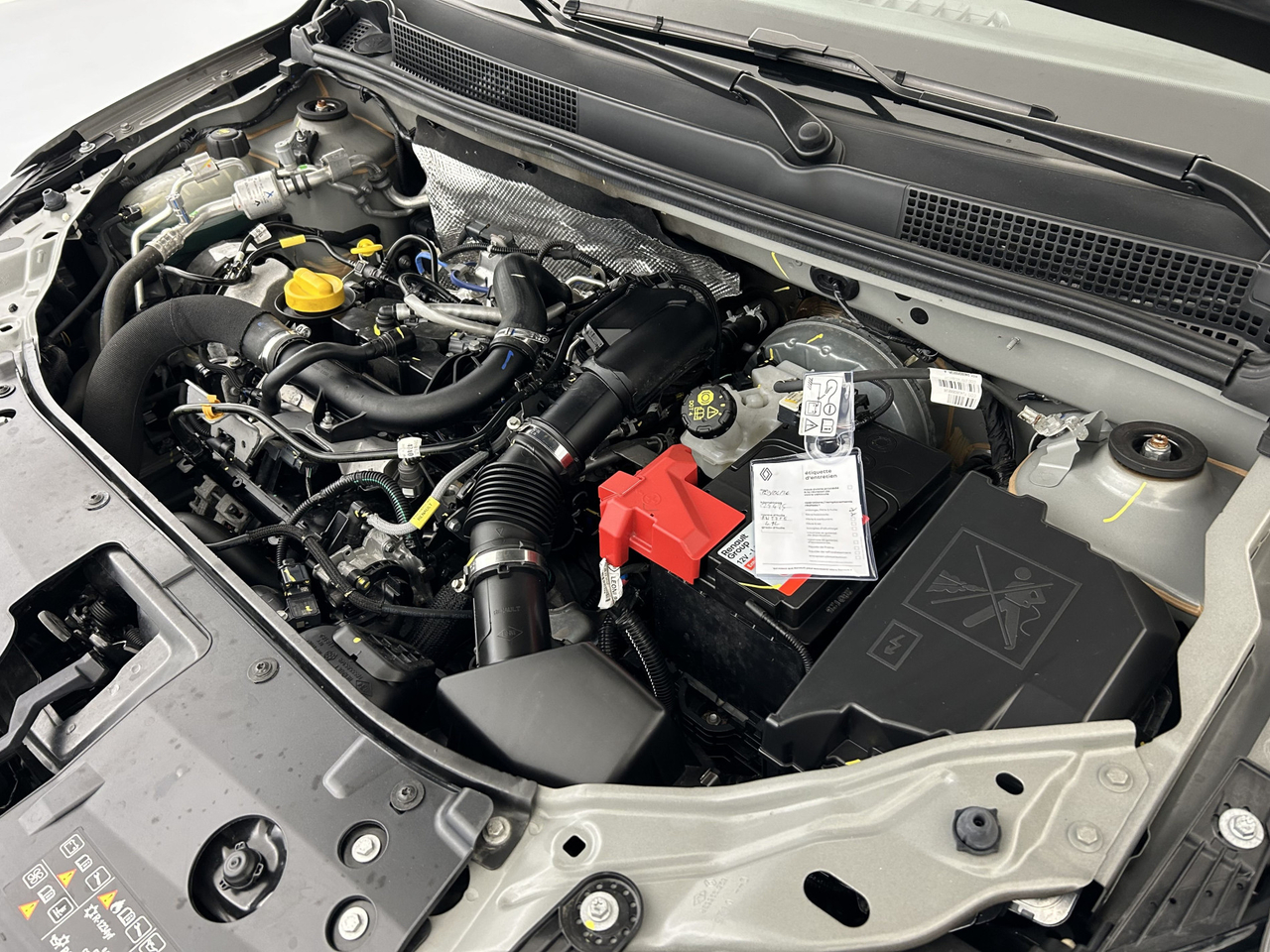 Dacia Sandero — photo 27
