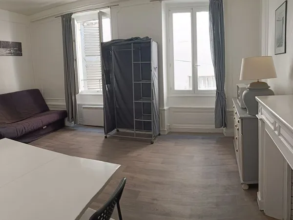 Studio meublé centre ville clermont-Ferrand