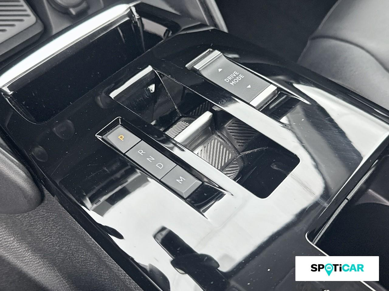 Citroën C4 puretech 130ch s&s c-series eat8 — photo 14