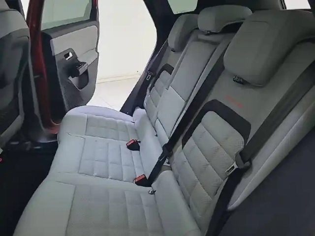 Citroën C5 Aircross hybride 145 ch e-dcs6 — photo 38